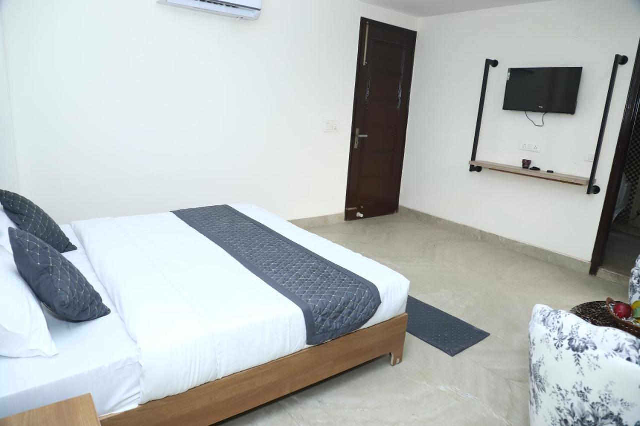 Lyf Corporate Suites - Noida Sector 19 Екстериор снимка