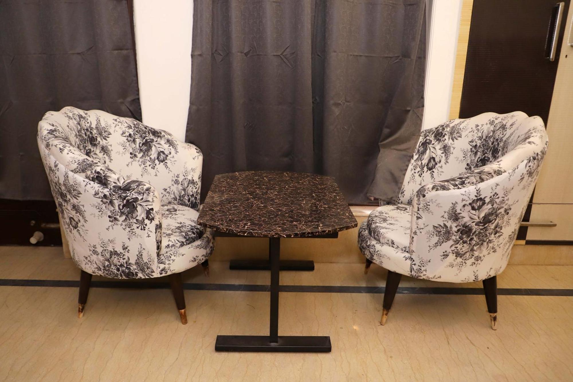 Lyf Corporate Suites - Noida Sector 19 Екстериор снимка